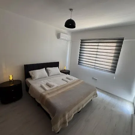 Center 3 Bedroom Flat Steps From Kyrenia